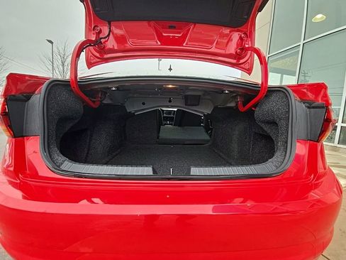 Used 2019 Volkswagen Jetta S image 32