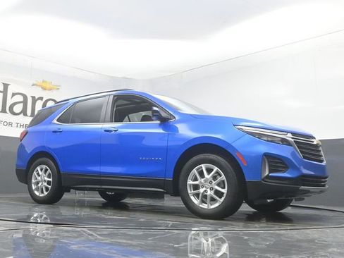 Used 2024 Chevrolet Equinox LT image 2
