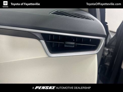Used 2026 Toyota Corolla LE FWD image 10