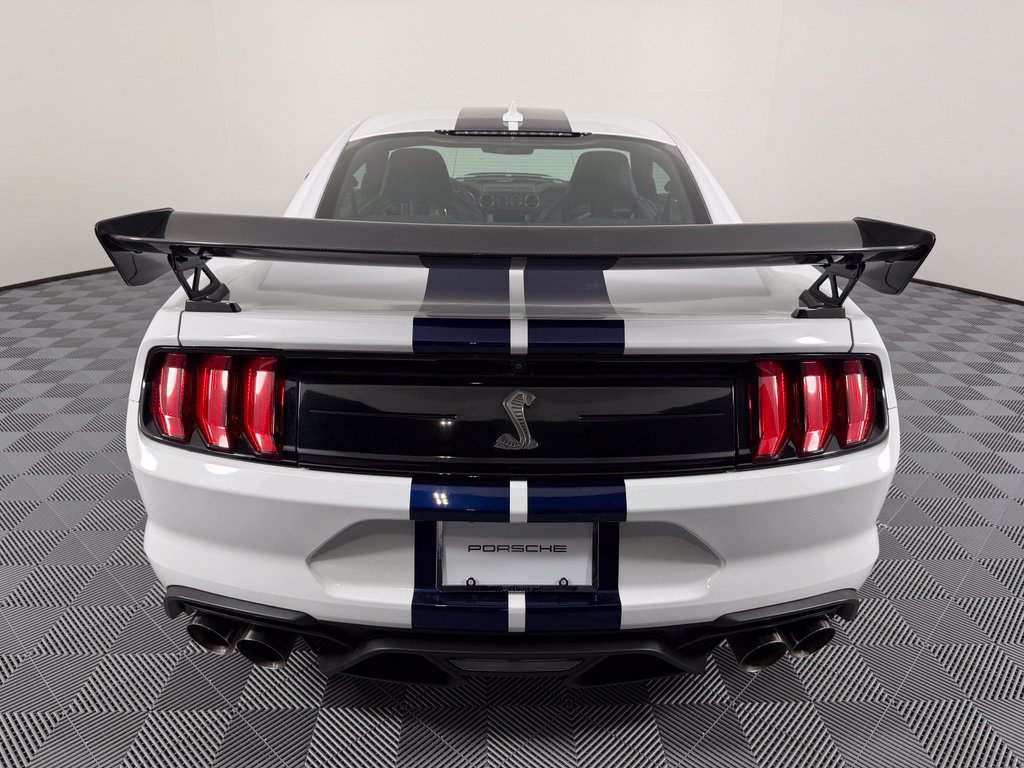 Used 2021 Ford Mustang Shelby GT500 w/ Carbon Fiber Track Pack RWD image 14