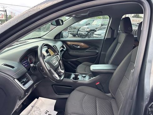 Used 2020 GMC Terrain SLE w/ Driver Convenience Package FWD image 6