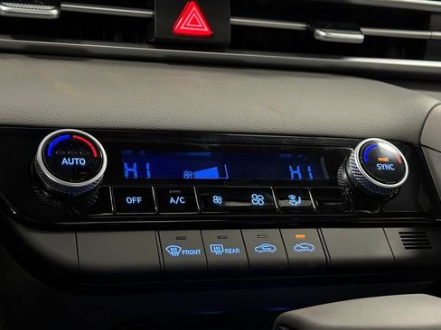 Certified 2026 Hyundai Elantra Sport image 19