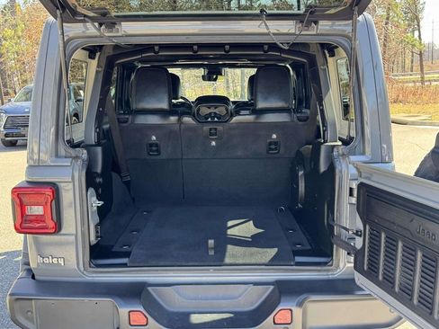 Used 2021 Jeep Wrangler Unlimited Sahara image 18
