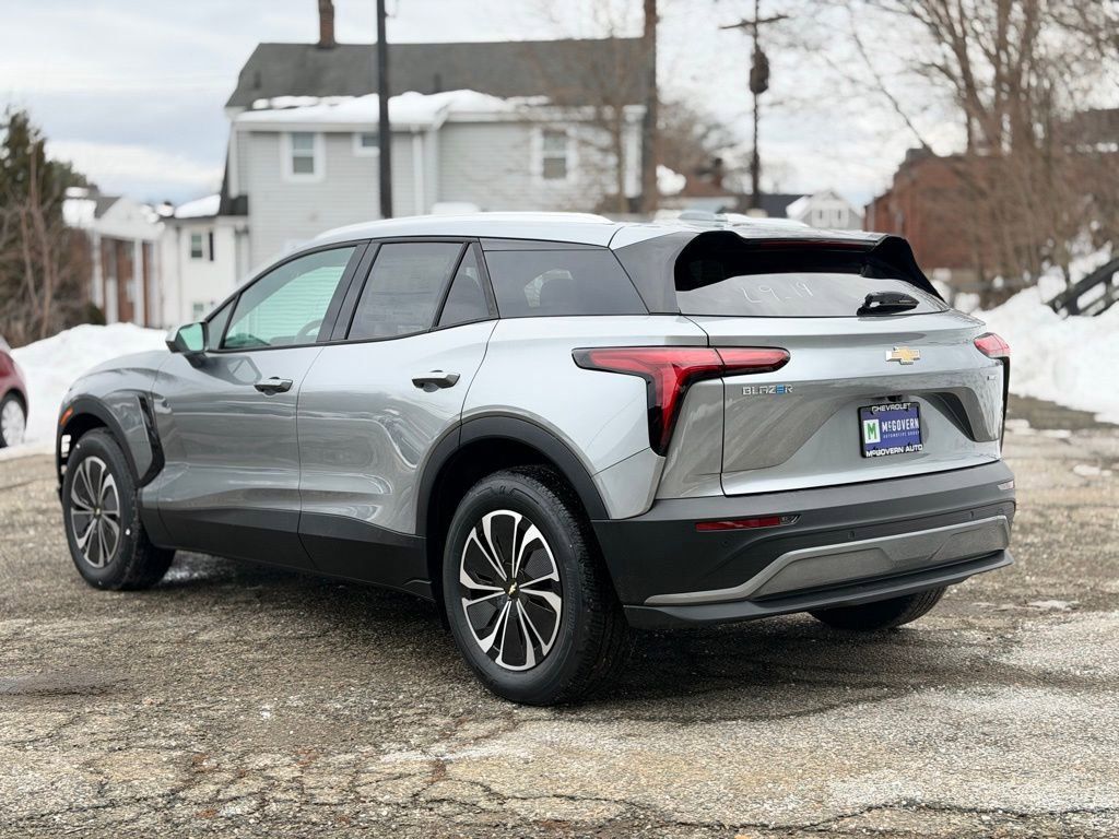 New 2026 Chevrolet Blazer EV LT AWD/4WD image 4