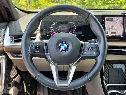 Used 2023 BMW X1 xDrive28i w/ Premium Package AWD/4WD image 18