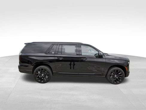 New 2026 Cadillac Escalade ESV Platinum Sport w/ LPO, ONYX Package AWD/4WD image 5