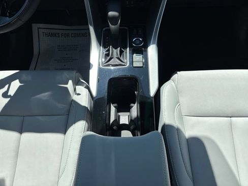 Used 2024 Mitsubishi Eclipse Cross SEL AWD/4WD image 25