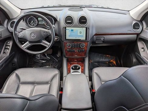 Used 2010 Mercedes-Benz GL 450 4MATIC image 17