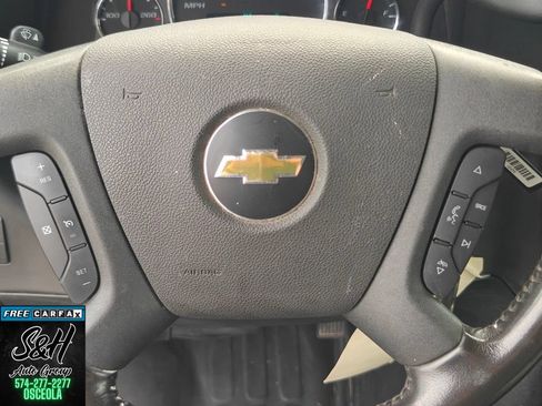 Used 2022 Chevrolet Express 2500 w/ Driver Convenience Package RWD image 5