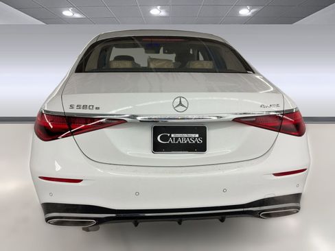 New 2026 Mercedes-Benz S 580e 4MATIC Sedan image 10