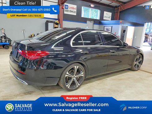 Used 2022 Mercedes-Benz C 300 Sedan w/ Exclusive Trim Package image 4