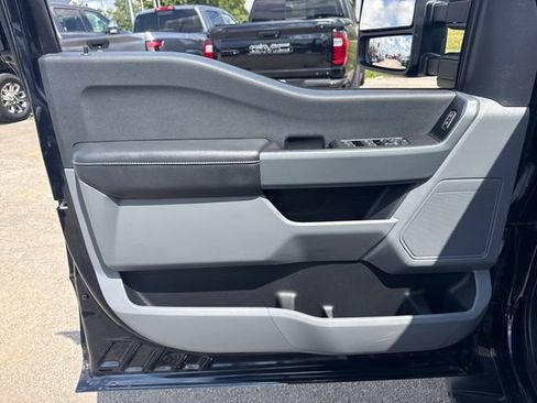 Used 2022 Ford F150 XLT w/ Trailer Tow Package AWD/4WD image 12