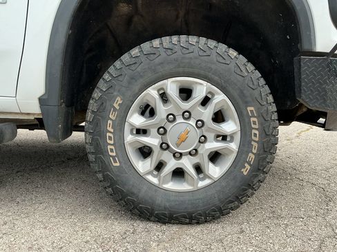 Used 2022 Chevrolet Silverado 3500 W/T w/ Gooseneck/5TH Wheel Package AWD/4WD image 12