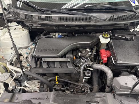 Used 2020 Nissan Rogue Sport SV w/ All-Weather Package AWD/4WD image 12
