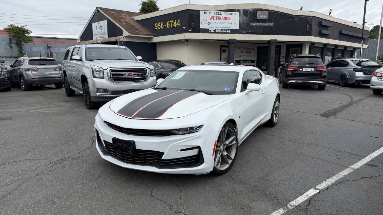 Used 2021 Chevrolet Camaro LT w/ RS Package RWD image 2