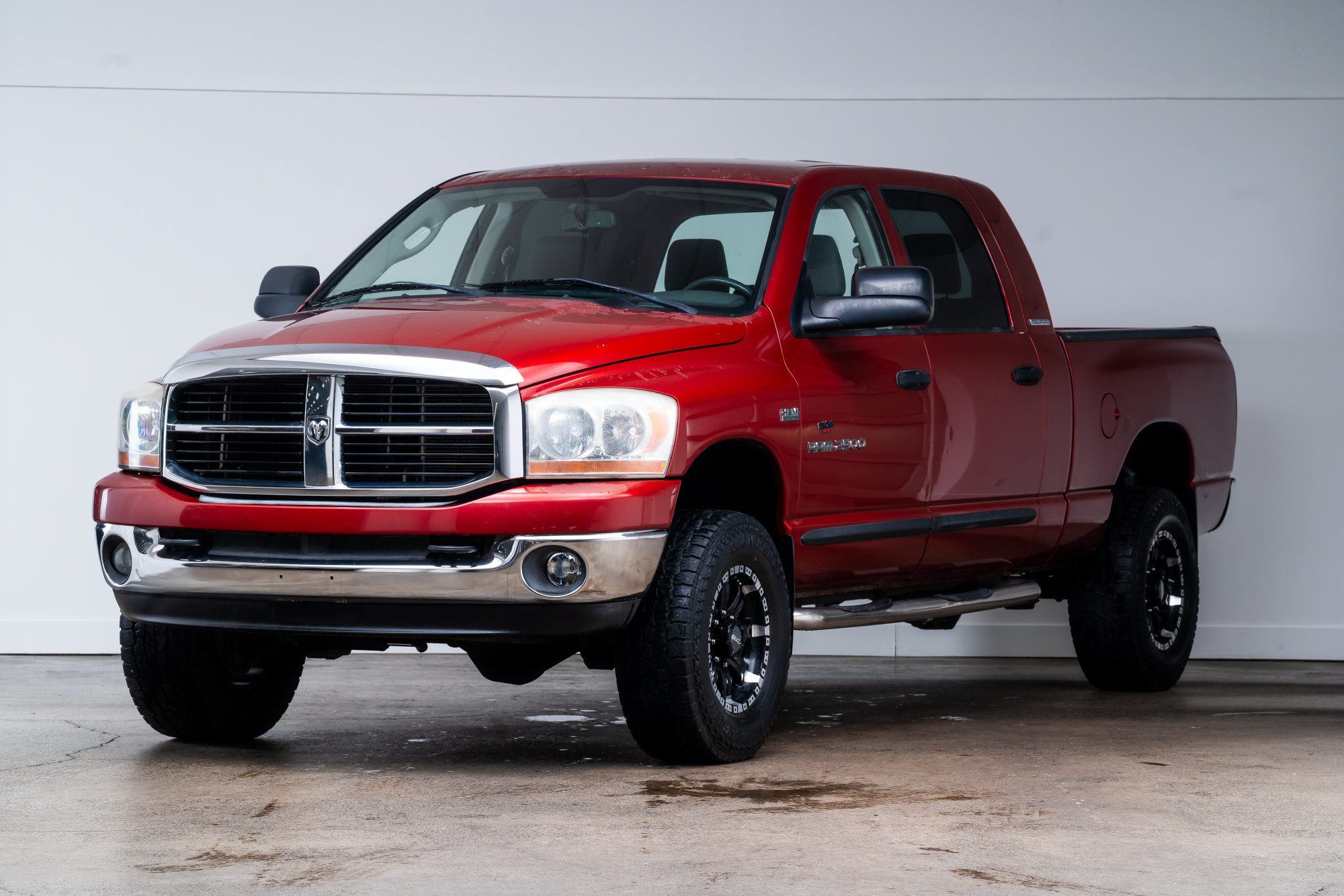 Used 2006 Dodge Ram 2500 Truck SLT w/ Light Group AWD/4WD image 3