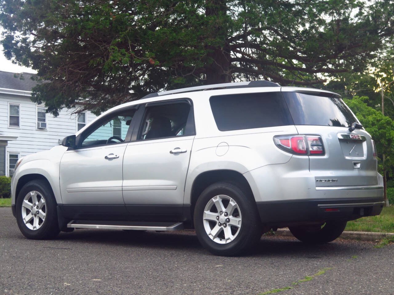 Used 2014 GMC Acadia SLE AWD/4WD image 3