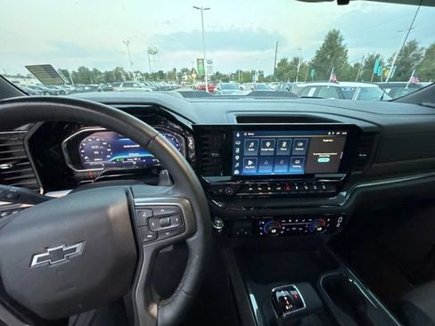 Used 2024 Chevrolet Silverado 1500 ZR2 w/ Technology Package AWD/4WD image 11