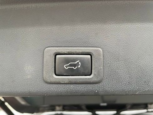 Used 2019 Subaru Ascent Touring image 35
