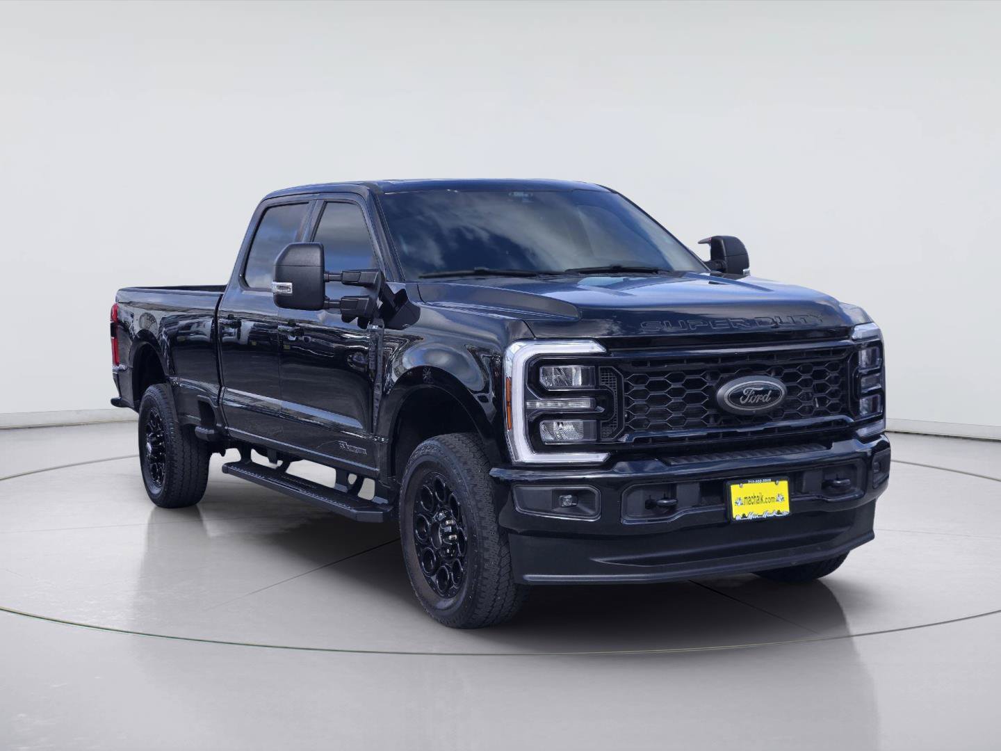 Used 2025 Ford F350 XLT w/ Black Appearance Package AWD/4WD image 3