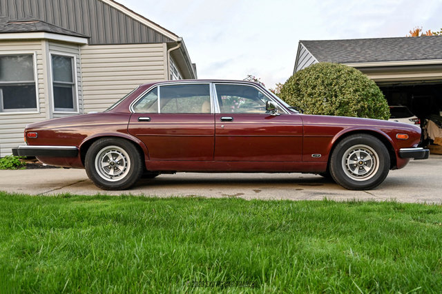 Used 1987 Jaguar XJ6 RWD image 8