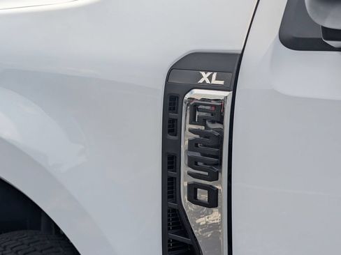 New 2026 Ford F250 XL AWD/4WD image 16