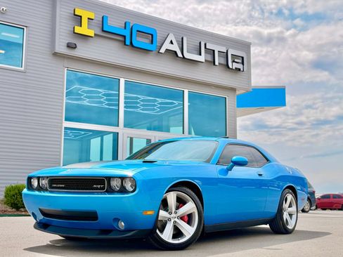 Used 2009 Dodge Challenger SRT8 w/ SRT Option Group II RWD image 1