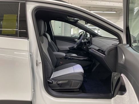 New 2025 Volkswagen ID.4 Pro image 13