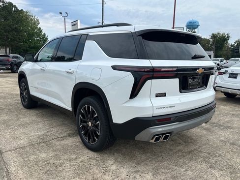 New 2026 Chevrolet Traverse LT w/ Sun and Wheel Package image 4