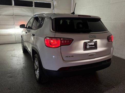 Used 2025 Jeep Compass Sport AWD/4WD image 45
