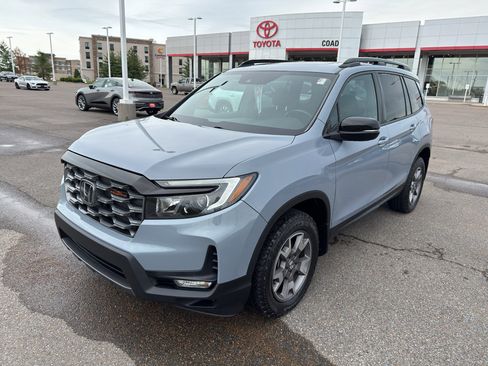 Used 2022 Honda Passport TrailSport image 1