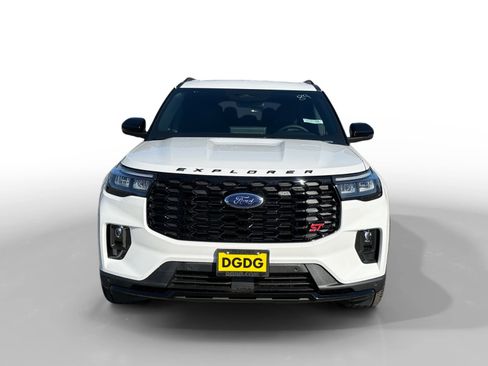 New 2026 Ford Explorer ST w/ Sun And Sound Package image 8