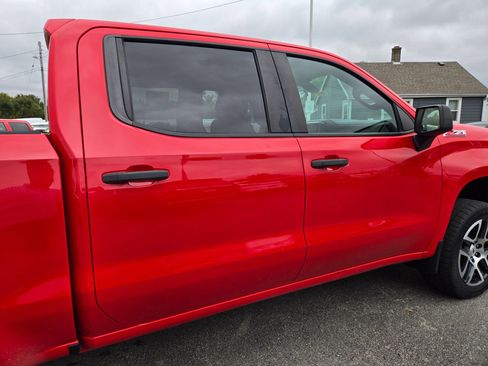 Used 2019 Chevrolet Silverado 1500 Custom Trail Boss w/ Custom Convenience Package AWD/4WD image 13