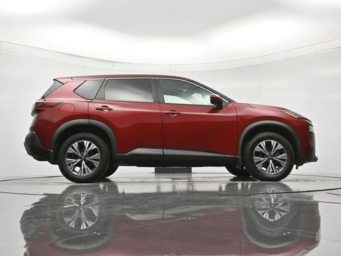 Used 2023 Nissan Rogue SV FWD image 39