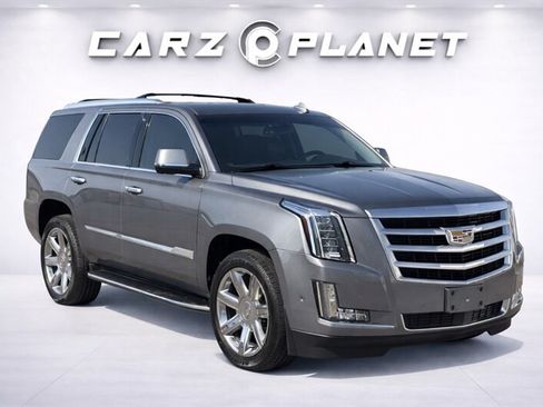 Used 2020 Cadillac Escalade Premium Luxury AWD/4WD image 1