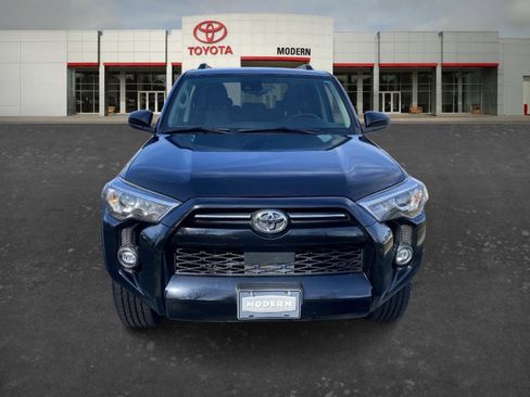 Used 2021 Toyota 4Runner SR5 image 2