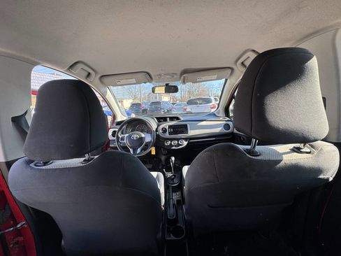 Used 2014 Toyota Yaris LE image 49