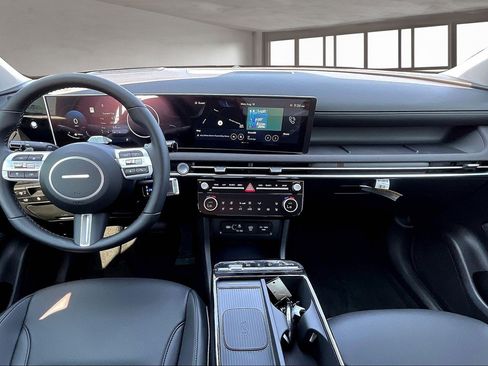 New 2025 Hyundai Tucson Limited image 5