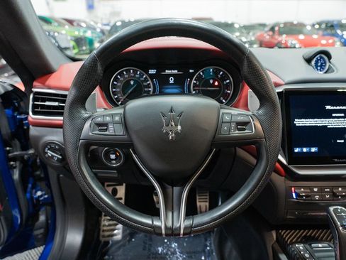 Used 2021 Maserati Ghibli S GranSport RWD image 35