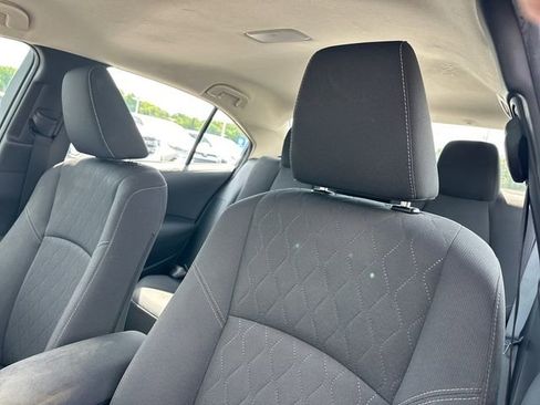 Used 2023 Toyota Corolla LE FWD image 17