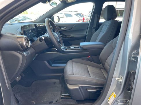 Used 2025 Chevrolet Equinox LT image 27