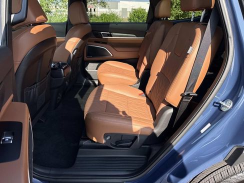 Used 2025 Kia Telluride SX X-Line AWD/4WD image 23