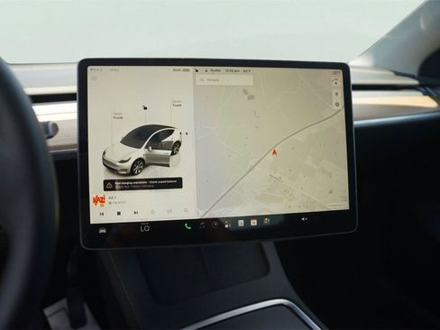 Used 2023 Tesla Model Y AWD image 26