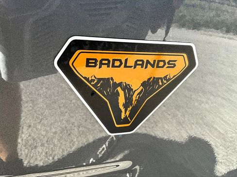 Used 2024 Ford Bronco Sport Badlands image 8