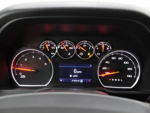 Used 2022 Chevrolet Silverado 2500 LT w/ Convenience Package AWD/4WD image 10