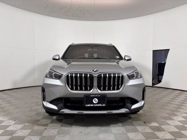 Used 2023 BMW X1 xDrive28i w/ Convenience Package AWD/4WD image 2