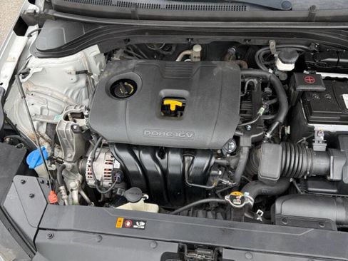 Used 2020 Hyundai Elantra SEL FWD image 7