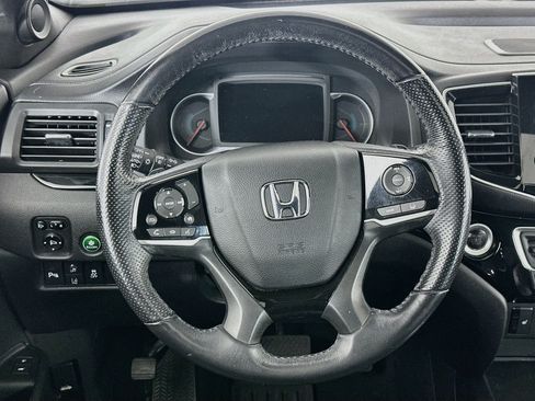 Used 2019 Honda Passport Touring image 18
