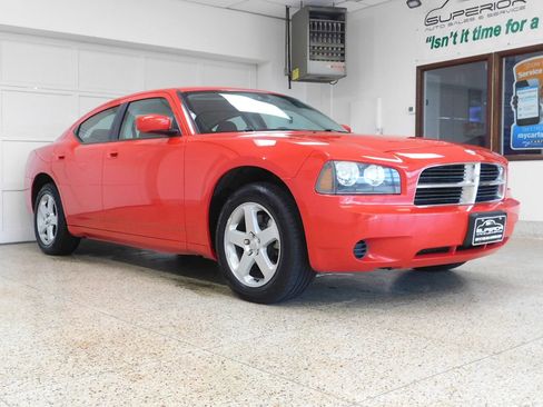Used 2010 Dodge Charger AWD image 3