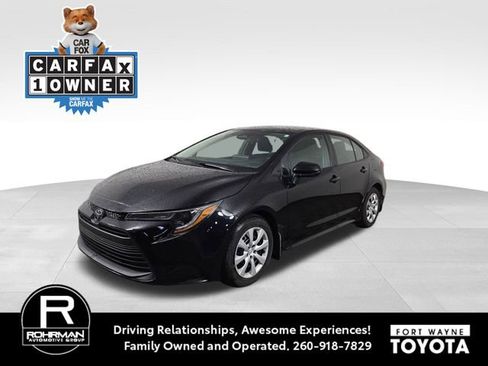 Used 2024 Toyota Corolla LE image 1